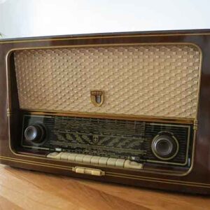 Radio antigua motiva